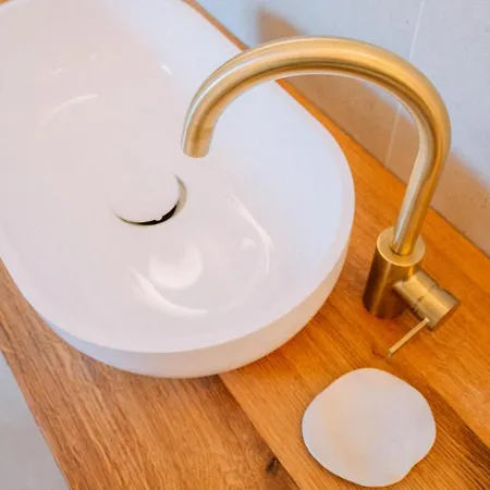 Gut Foersterlay - Exklusive Boutique Im Historischen Winzerhaus Direkt An Der Mosel Daire *