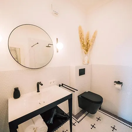 Daire Gut Foersterlay - Exklusive Boutique Im Historischen Winzerhaus Direkt An Der Mosel