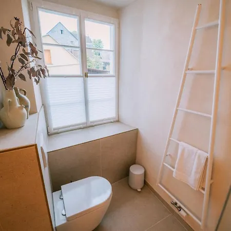 Daire Gut Foersterlay - Exklusive Boutique Im Historischen Winzerhaus Direkt An Der Mosel *