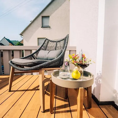 Daire Gut Foersterlay - Exklusive Boutique Im Historischen Winzerhaus Direkt An Der Mosel