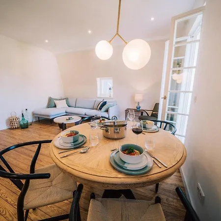 Apartment Gut Foersterlay - Exklusive Boutique Im Historischen Winzerhaus Direkt An Der Mosel *