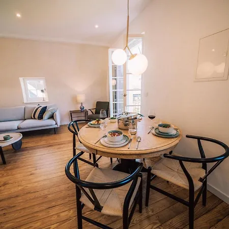 Gut Foersterlay - Exklusive Boutique Im Historischen Winzerhaus Direkt An Der Mosel Daire Lösnich