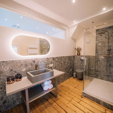 Gut Foersterlay - Exklusive Boutique Im Historischen Winzerhaus Direkt An Der Mosel *