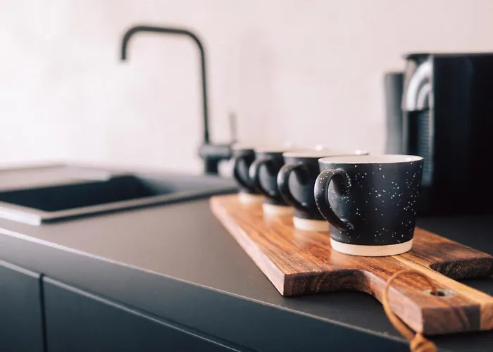 Gut Foersterlay - Exklusive Boutique Im Historischen Winzerhaus Direkt An Der Mosel Lösnich