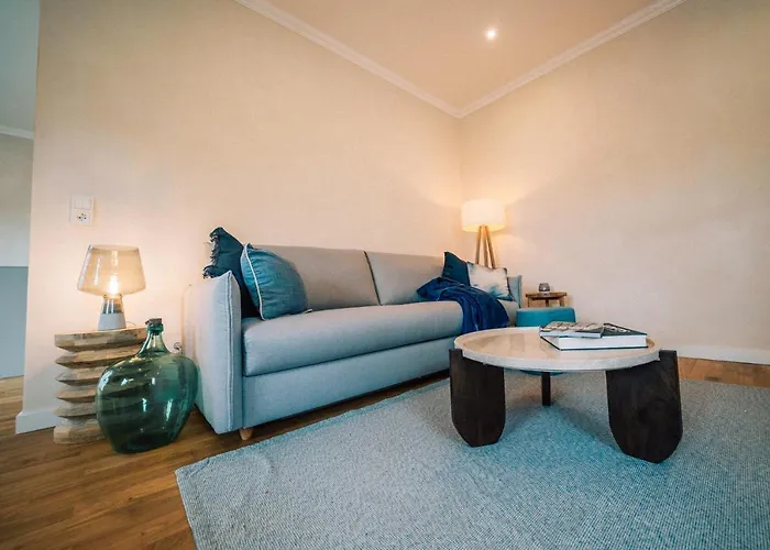 Gut Foersterlay - Exklusive Boutique Im Historischen Winzerhaus Direkt An Der Mosel Apartamento Lösnich