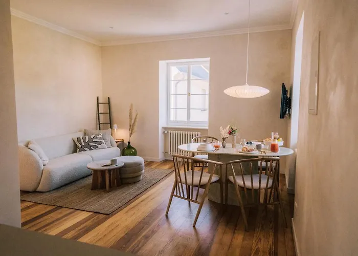 Gut Foersterlay - Exklusive Boutique Im Historischen Winzerhaus Direkt An Der Mosel *