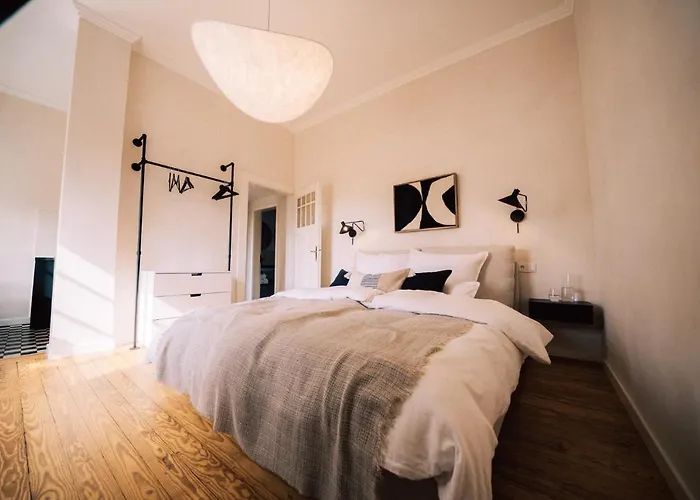 Gut Försterlay - Exklusive Boutique Im Historischen Winzerhaus Direkt An Der Mosel Apartment Lösnich