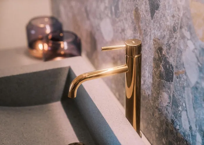 Gut Foersterlay - Exklusive Boutique Im Historischen Winzerhaus Direkt An Der Mosel *