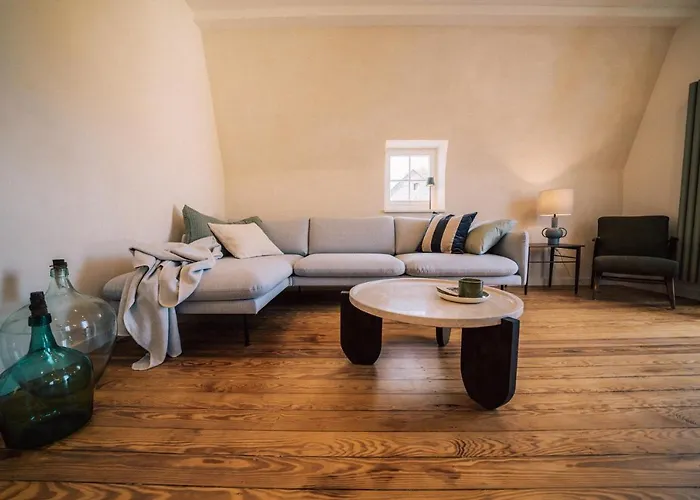 Apartamento Gut Foersterlay - Exklusive Boutique Im Historischen Winzerhaus Direkt An Der Mosel Lösnich