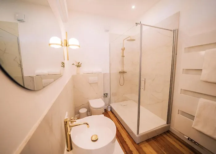 Gut Foersterlay - Exklusive Boutique Im Historischen Winzerhaus Direkt An Der Mosel Apartamento Lösnich