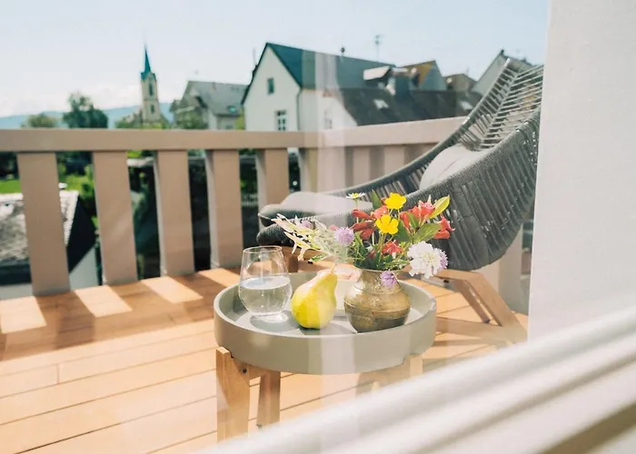 Gut Foersterlay - Exklusive Boutique Im Historischen Winzerhaus Direkt An Der Mosel Lösnich